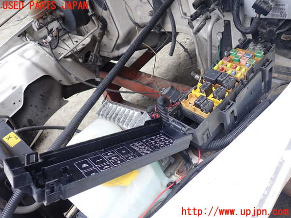 1UPJ-26166741]ジープ・ラングラー(TJ40S)ヒューズボックス1 中古_m0002.jpg
