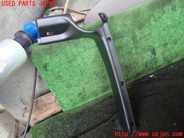 1UPJ-26167655]ジープ・ラングラー(TJ40S)右フロントピラートリム 中古_m0001.jpg