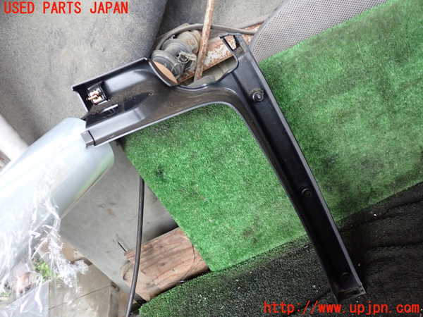1UPJ-26167660]ジープ・ラングラー(TJ40S)左フロントピラートリム 中古_m0002.jpg