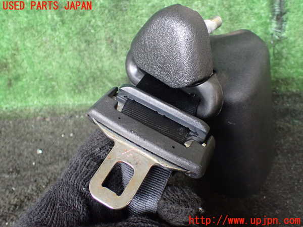 1UPJ-26167185]ジープ・ラングラー(TJ40S)左2列目シートベルト 中古_m0002.jpg