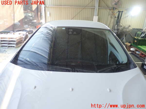 1UPJ-26171195]ボルボ・V40(MD4204T)フロントガラス M52 中古_m0001.jpg