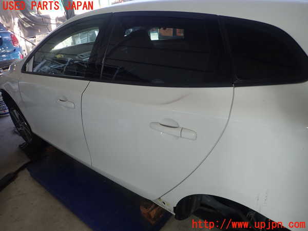 5UPJ-26171320]ボルボ・V40(MD4204T)左後ドア M189 中古_m0001.jpg