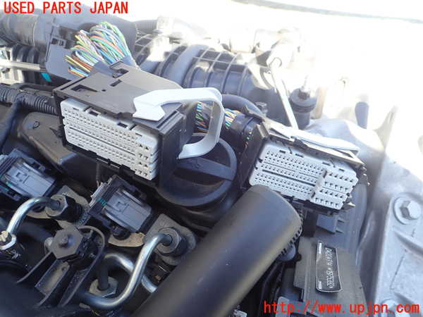 1UPJ-26172010]ボルボ・V40(MD4204T)エンジン D4204T 中古_m0003.jpg