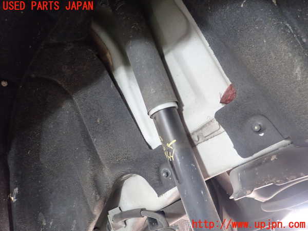 1UPJ-26175075]ボルボ・V40(MD4204T)左リアショックアブソーバー 中古_m0001.jpg
