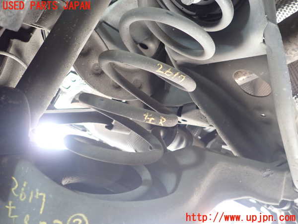 5UPJ-26175105]ボルボ・V40(MD4204T)左リアスプリング 中古_m0001.jpg