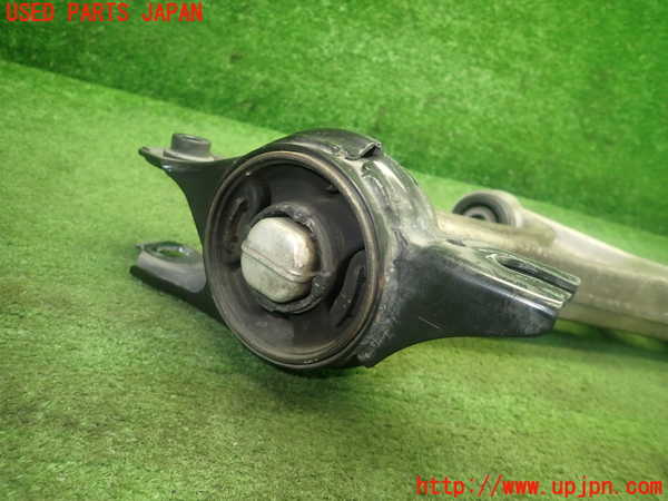 5UPJ-26185176]シビック タイプR(FK8)右フロントロアアーム1 【ジャンク】_m0004.jpg