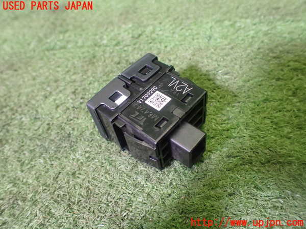 1UPJ-26186308]シビック タイプR(FK8)スイッチ3（VSC OFF） 中古_m0003.jpg