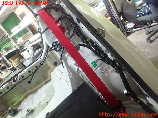 5UPJ-26187185]シビック タイプR(FK8)左2列目シートベルト 中古_m0001.jpg