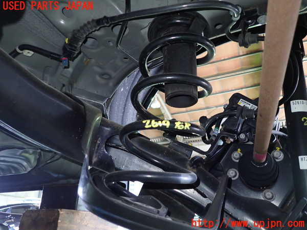 1UPJ-26195100]フィット(Fit) ハイブリッド(e：HEV)(GR4)右リアスプリング 中古_m0001.jpg