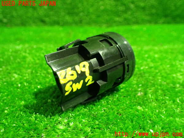 1UPJ-26196307]フィット(Fit) ハイブリッド(e：HEV)(GR4)スイッチ2 (照度調節) 中古_m0003.jpg