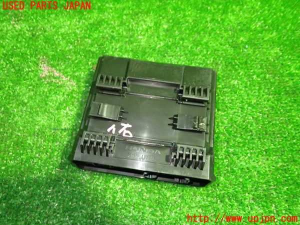 1UPJ-26196146]フィット(Fit) ハイブリッド(e：HEV)(GR4)コンピューター1 (38850-TZA-J310-M1) 中古_m0003.jpg