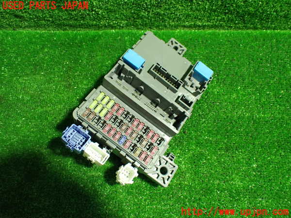 1UPJ-26196741]フィット(Fit) ハイブリッド(e：HEV)(GR4)ヒューズボックス1 中古_m0001.jpg
