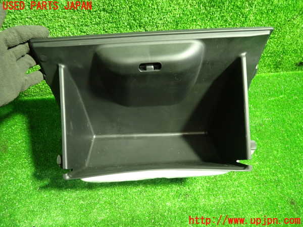1UPJ-26197517]フィット(Fit) ハイブリッド(e：HEV)(GR4)グローブボックス2 中古_m0003.jpg