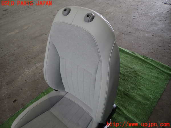 5UPJ-26197035]フィット(Fit) ハイブリッド(e：HEV)(GR4)運転席シート 【ジャンク】_m0002.jpg