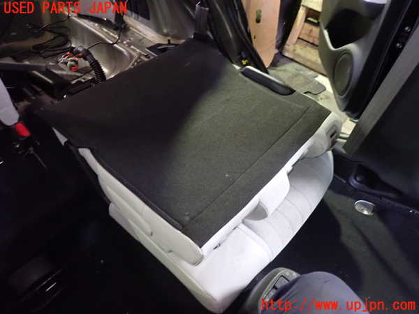 5UPJ-26197435]フィット(Fit) ハイブリッド(e：HEV)(GR4)左リアシート 中古_m0004.jpg