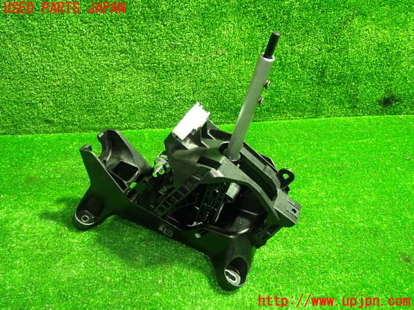 1UPJ-26197555]フィット(Fit) ハイブリッド(e：HEV)(GR4)ATシフトレバー 中古_m0003.jpg