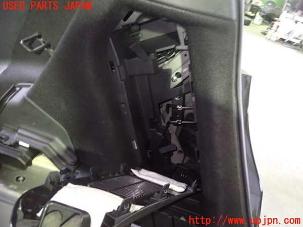 1UPJ-26197675]フィット(Fit) ハイブリッド(e：HEV)(GR4)右リアピラートリム 中古_m0004.jpg