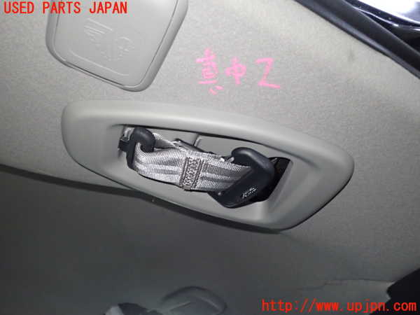 1UPJ-26197135]フィット(Fit) ハイブリッド(e：HEV)(GR4)真中2列目シートベルト 中古_m0001.jpg