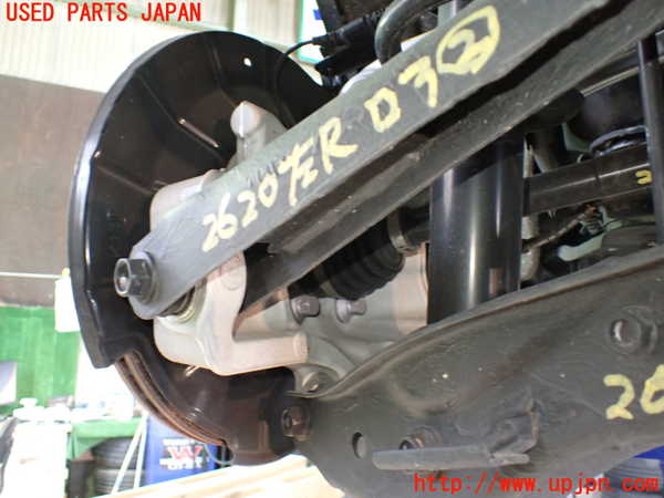 1UPJ-26204305]CX-60(KH3P)左リアナックルハブ 中古_m0002.jpg