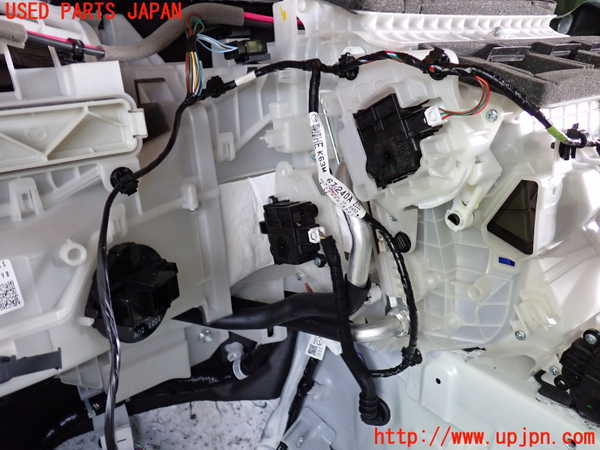 1UPJ-26206081]CX-60(KH3P)エバポレーター1 中古_m0004.jpg