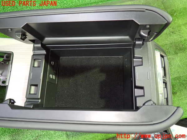 1UPJ-26207540]CX-60(KH3P)センターコンソール 中古_m0002.jpg