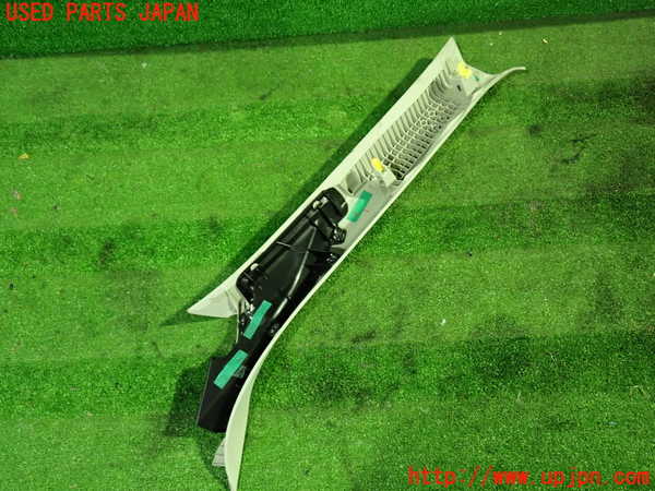 1UPJ-26207655]CX-60(KH3P)右フロントピラートリム 中古_m0003.jpg