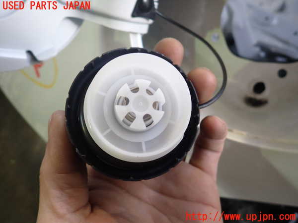 5UPJ-26211690]ロードスター(ND5RC)フューエルリッド 中古_m0003.jpg