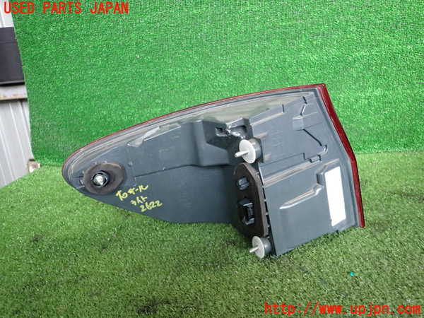 2UPJ-26221530]BMW 523i ツーリング(XL20)右テールランプ 中古_m0003.jpg