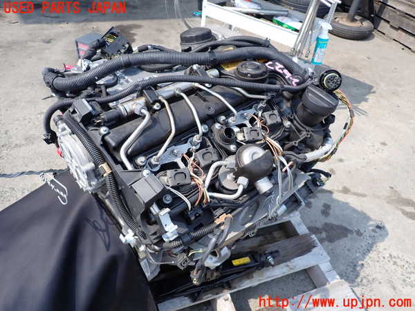 2UPJ-26222010]BMW 523i ツーリング(XL20)エンジン 不明 中古_m0002.jpg