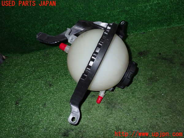 2UPJ-26222410]BMW 523i ツーリング(XL20)ラジエータータンク 中古_m0002.jpg