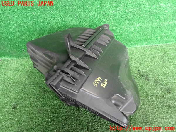 2UPJ-26222560]BMW 523i ツーリング(XL20)エアクリーナーボックス 中古_m0001.jpg
