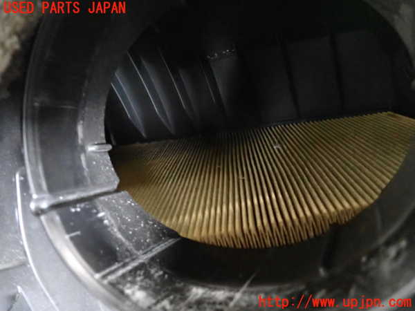 2UPJ-26222560]BMW 523i ツーリング(XL20)エアクリーナーボックス 中古_m0003.jpg