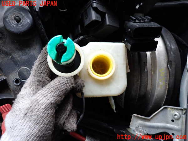 2UPJ-26224050]BMW 523i ツーリング(XL20)ブレーキマスターシリンダー 中古_m0004.jpg