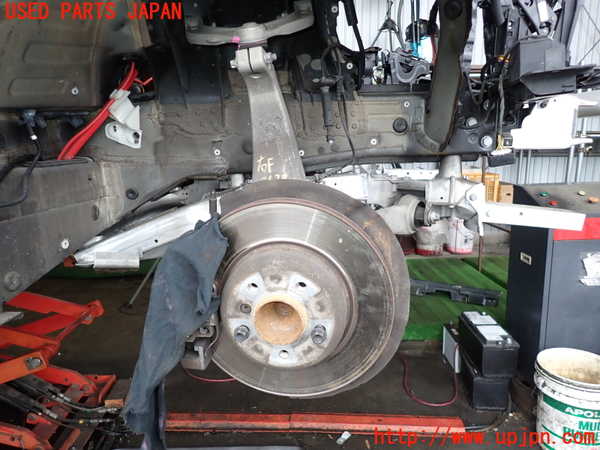 2UPJ-26224290]BMW 523i ツーリング(XL20)右フロントナックルハブ 中古_m0001.jpg