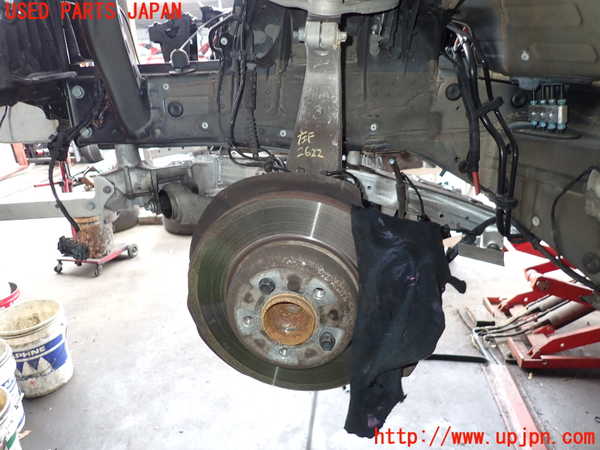 2UPJ-26224295]BMW 523i ツーリング(XL20)左フロントナックルハブ 中古_m0001.jpg