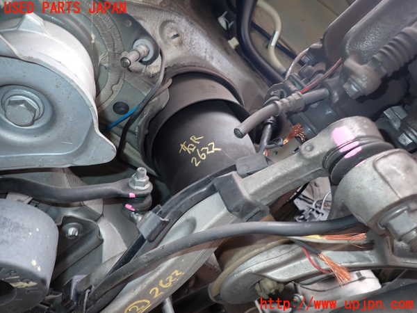 2UPJ-26225100]BMW 523i ツーリング(XL20)右リアスプリング 中古_m0001.jpg