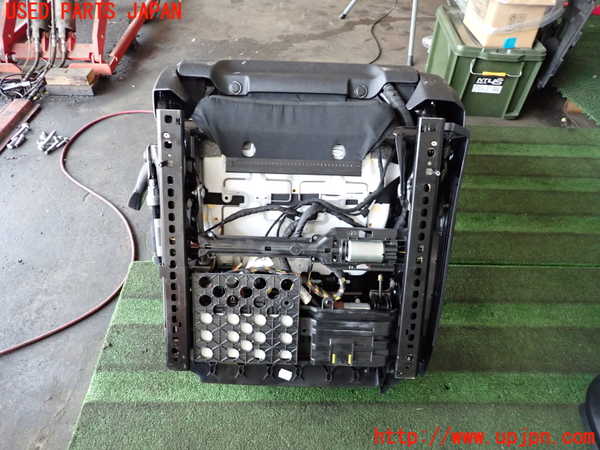 2UPJ-26227035]BMW 523i ツーリング(XL20)運転席シート 中古_m0005.jpg