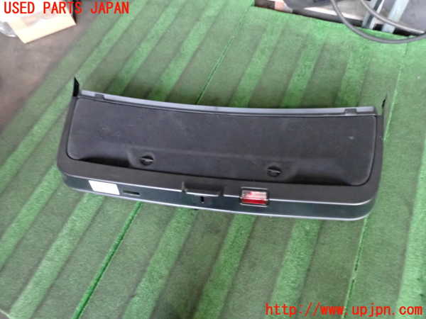 2UPJ-26221578]BMW 523i ツーリング(XL20)バックドア内張り 中古_m0001.jpg