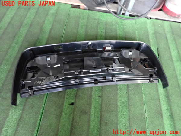 2UPJ-26221578]BMW 523i ツーリング(XL20)バックドア内張り 中古_m0003.jpg