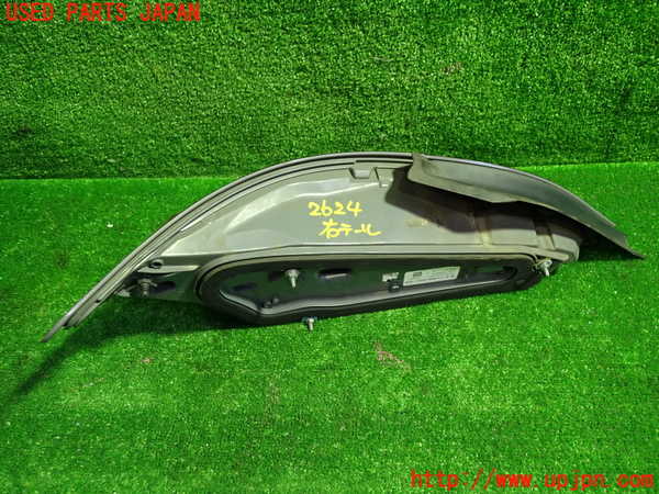 1UPJ-26241530]ベンツ CLA180 シューティングブレーク（X117）(117942)右テールランプ 中古_m0003.jpg