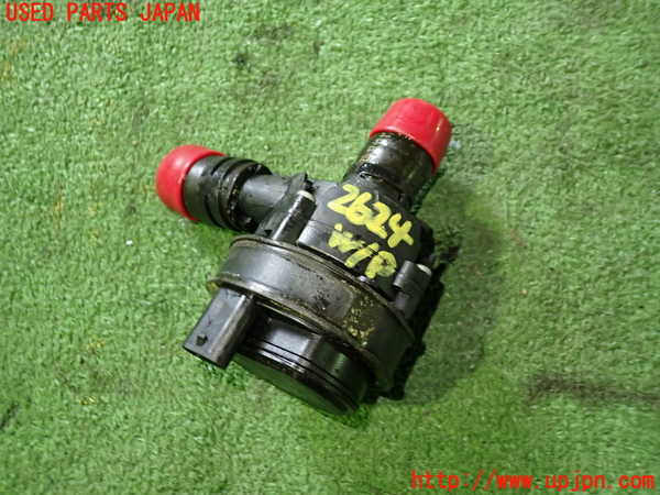 5UPJ-26242110]ベンツ CLA180 シューティングブレーク（X117）(117942)ウォーターポンプ 中古_m0003.jpg