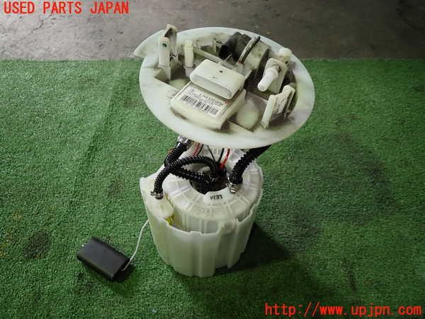 5UPJ-26242510]ベンツ CLA180 シューティングブレーク（X117）(117942)燃料ポンプ 中古_m0001.jpg