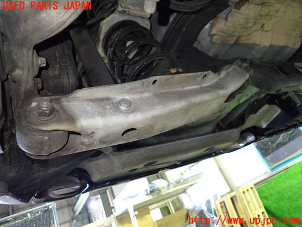 5UPJ-26245205]ベンツ CLA180 シューティングブレーク（X117）(117942)右リアロアアーム2 中古_m0002.jpg