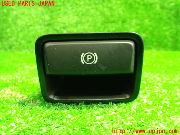 5UPJ-26246307]ベンツ CLA180 シューティングブレーク（X117）(117942)スイッチ2（パーキング） 中古_m0001.jpg
