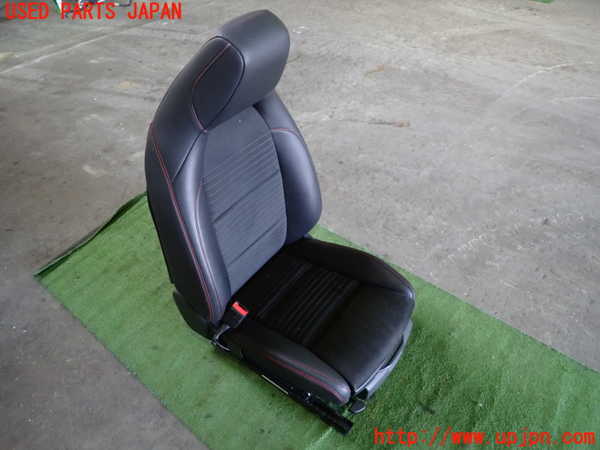 1UPJ-26247065]ベンツ CLA180 シューティングブレーク（X117）(117942)助手席シート 中古_m0001.jpg