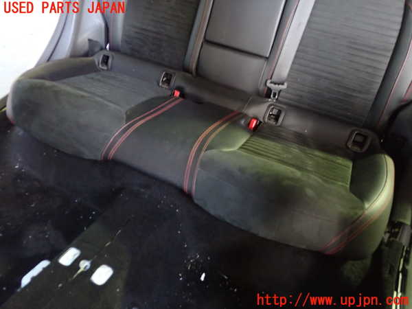 1UPJ-26247385]ベンツ CLA180 シューティングブレーク（X117）(117942)リアシート 中古_m0002.jpg
