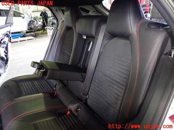 1UPJ-26247385]ベンツ CLA180 シューティングブレーク（X117）(117942)リアシート 中古_m0003.jpg