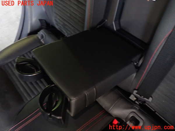1UPJ-26247385]ベンツ CLA180 シューティングブレーク（X117）(117942)リアシート 中古_m0004.jpg