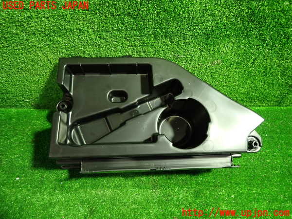 1UPJ-26247773]ベンツ CLA180 シューティングブレーク（X117）(117942)ラゲッジトレイ3 中古_m0001.jpg