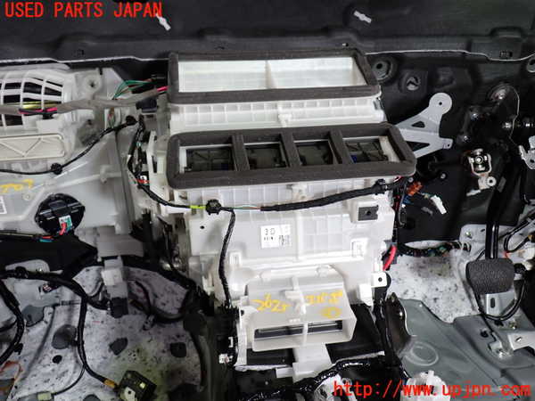 1UPJ-26256081]CX-60(KH3P)エバポレーター1 中古_m0001.jpg